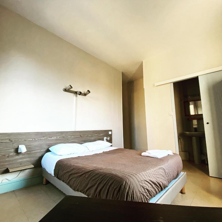 Hotel Le Midi Clermont-Cournon Zewnętrze zdjęcie