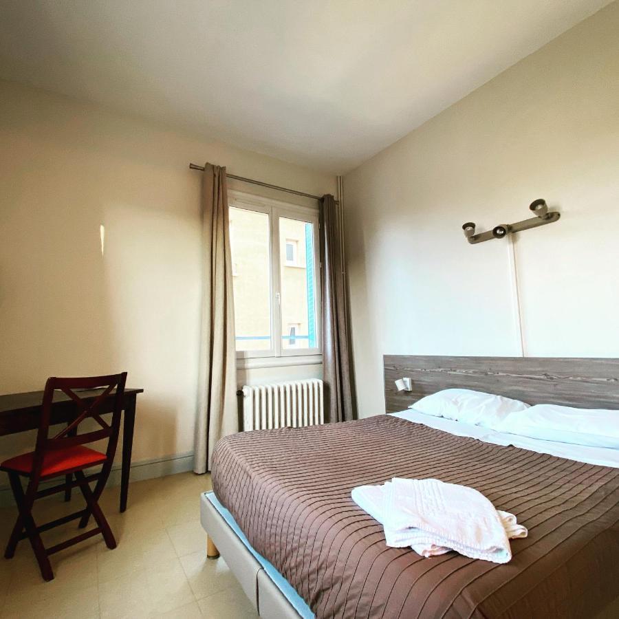 Hotel Le Midi Clermont-Cournon Zewnętrze zdjęcie