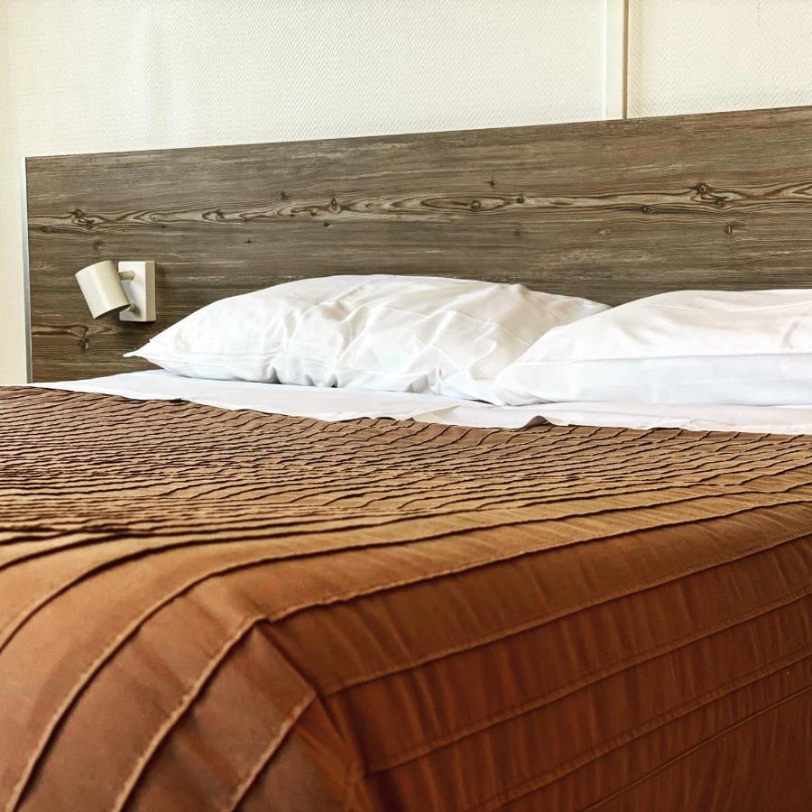 Hotel Le Midi Clermont-Cournon Zewnętrze zdjęcie