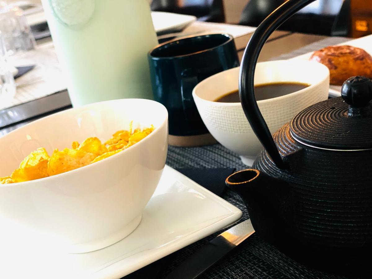 Hotel Le Midi Clermont-Cournon Zewnętrze zdjęcie